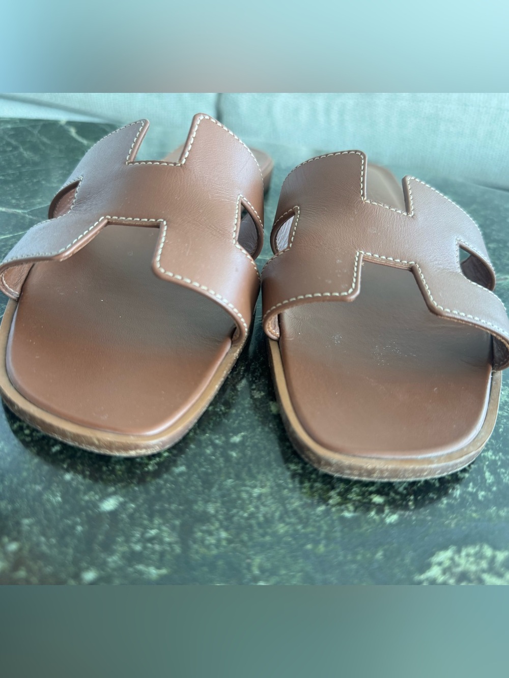 Hermes Oran Sandals in Gold - Picture 4 of 5